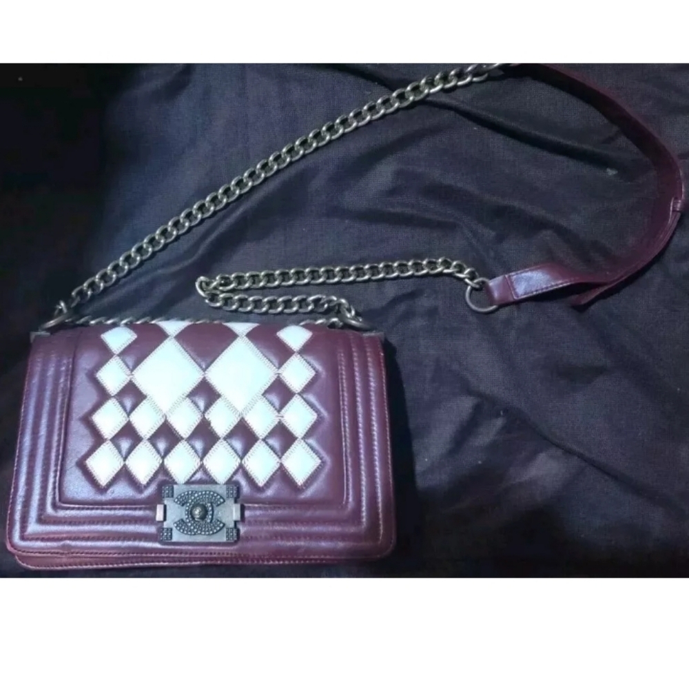 CHANEL Quilted Boy Bag in burgundy RARE!!!